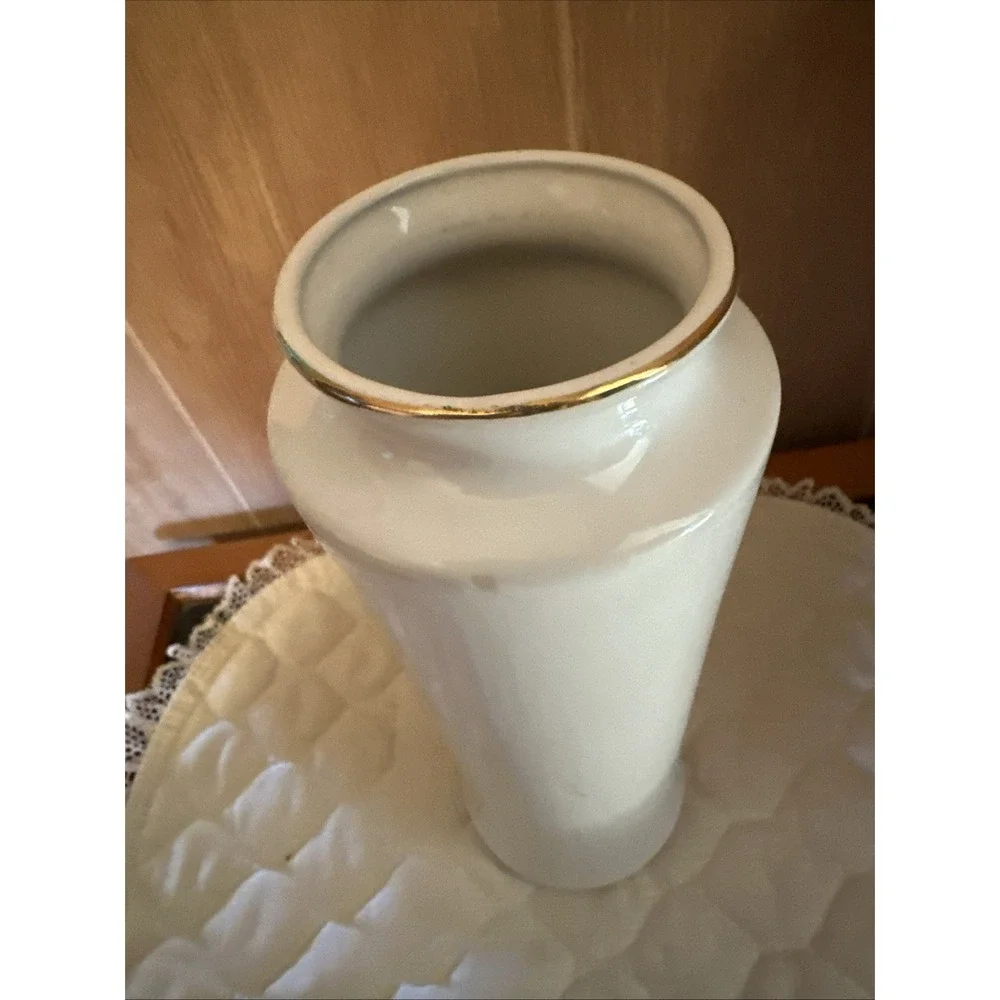 vintage Action‎ Japan ceramic floral vase.